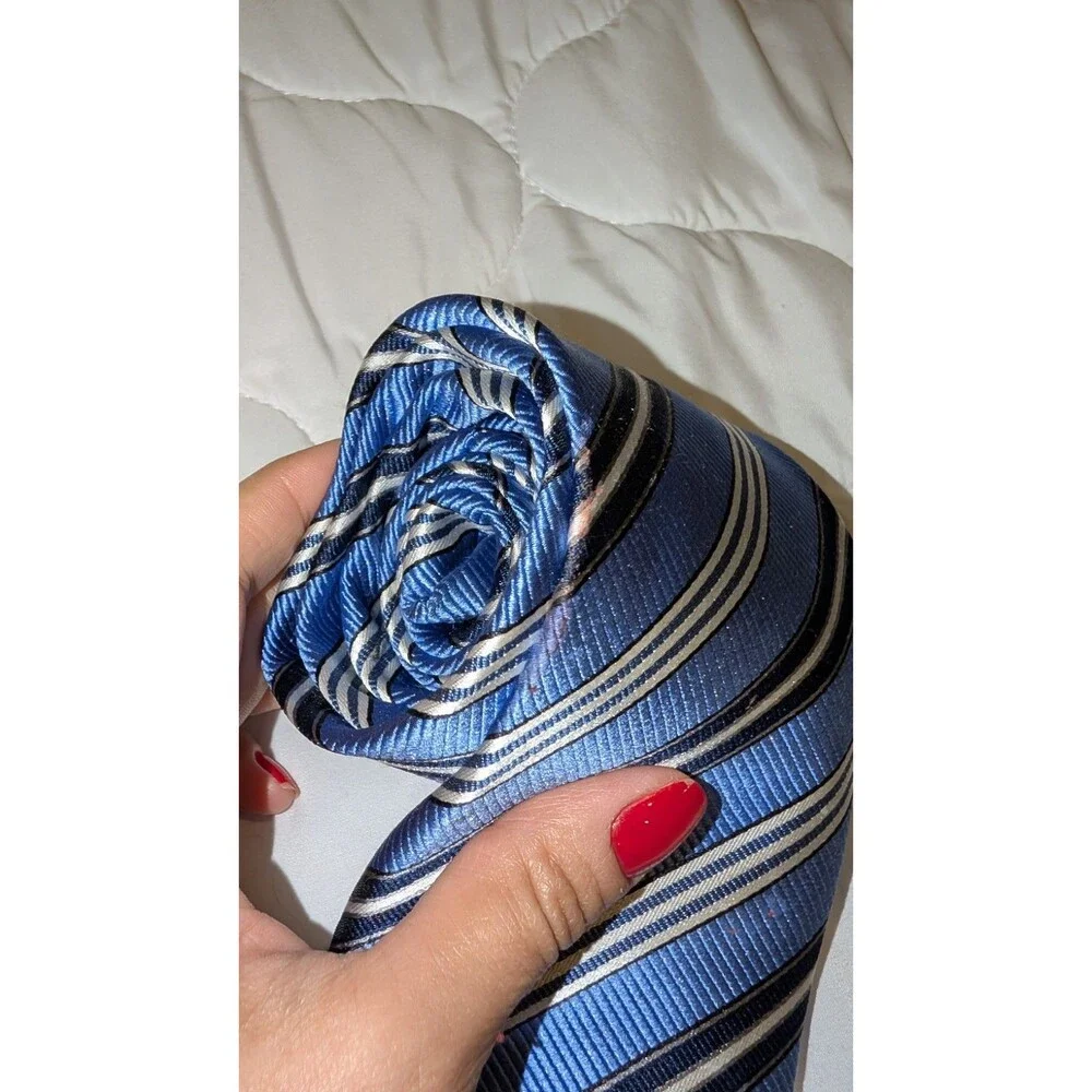 J.Z. Richards Silk Necktie Hand-Made USA Blue Stripe Geometric Classic 3.75